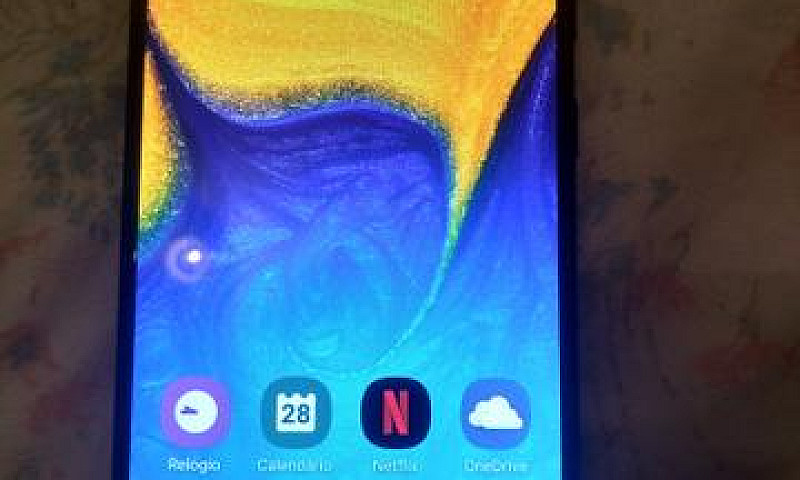 Samsung A20...