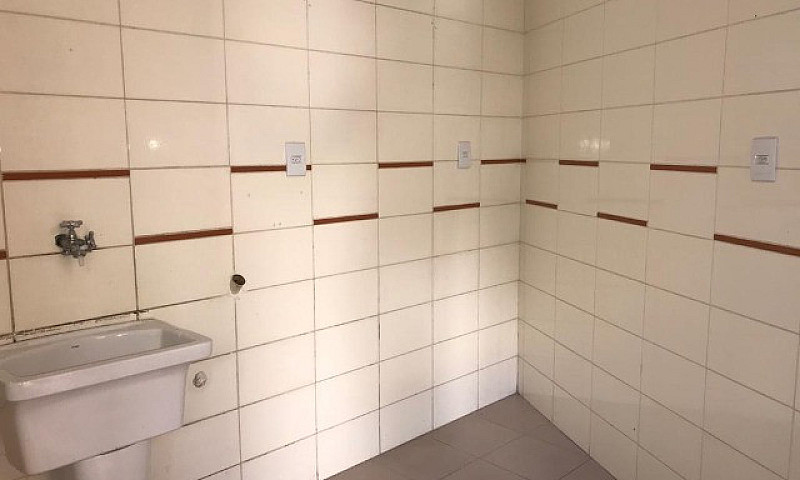 Alugo Casa 3 Quartos...