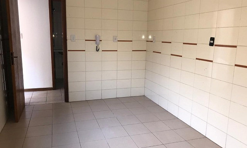 Alugo Casa 3 Quartos...