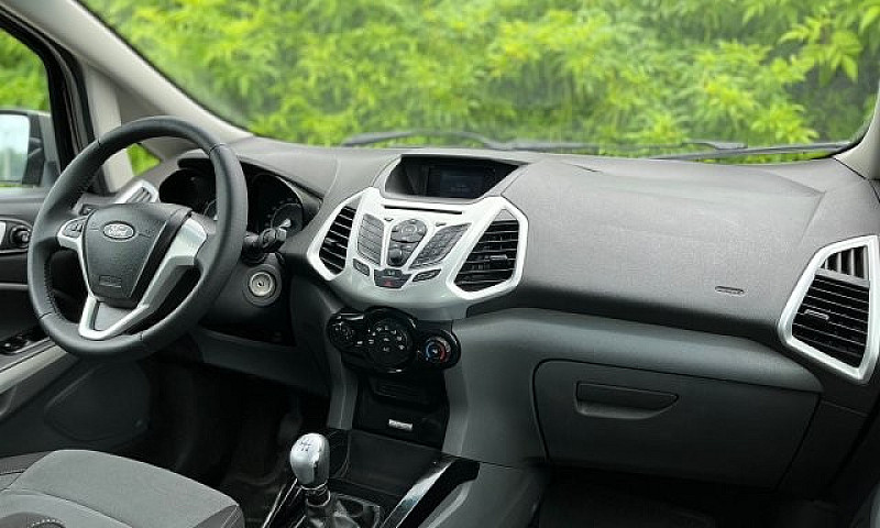Ford Ecosport 2013 1...