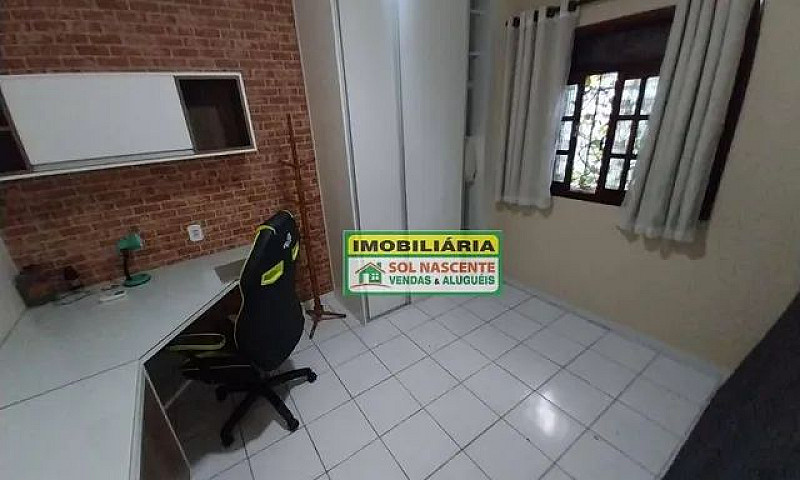 Casa Com 3 Dormitóri...