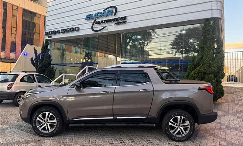 Fiat Toro Volcano 2....