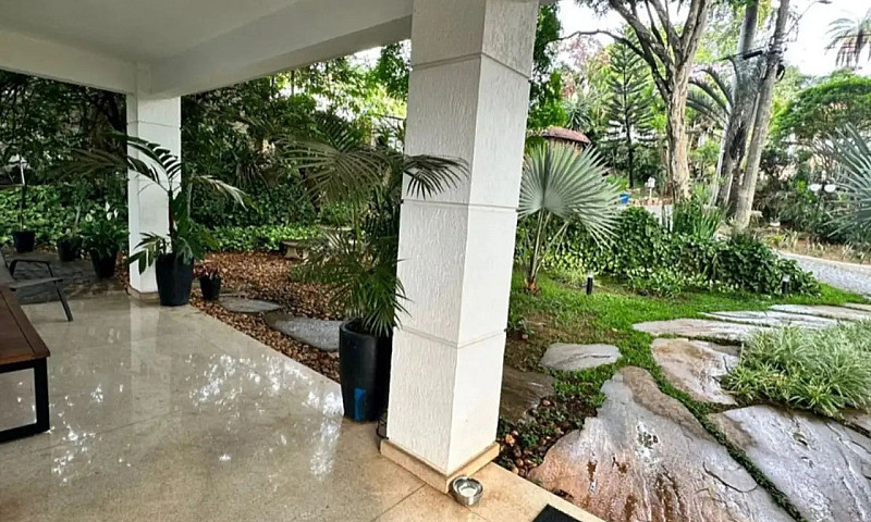 Casa De Condomínio P...