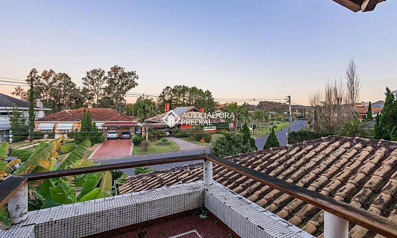 Casa Em Condomínio 4...