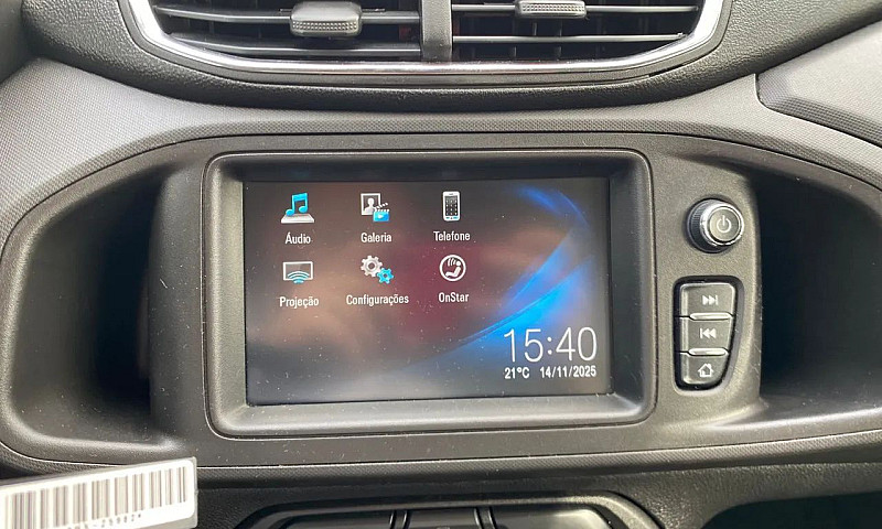 Chevrolet Onix Hatch...