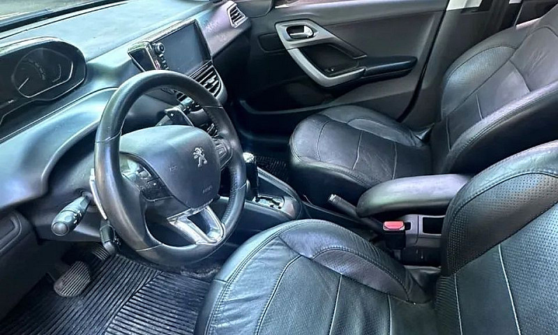 Peugeot 208 Griffe 1...