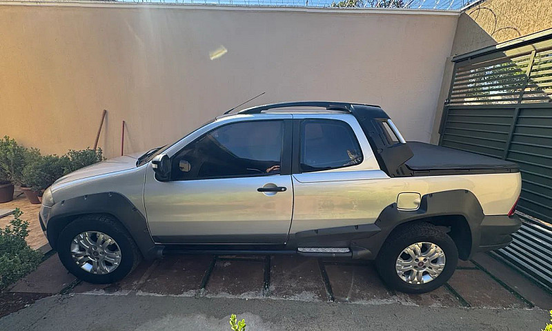 Fiat Strada Adventur...