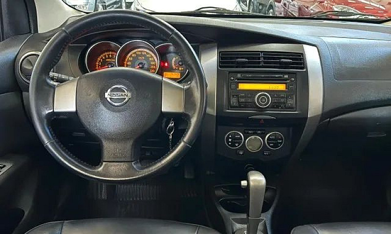 Nissan Livina Sl 1.8...