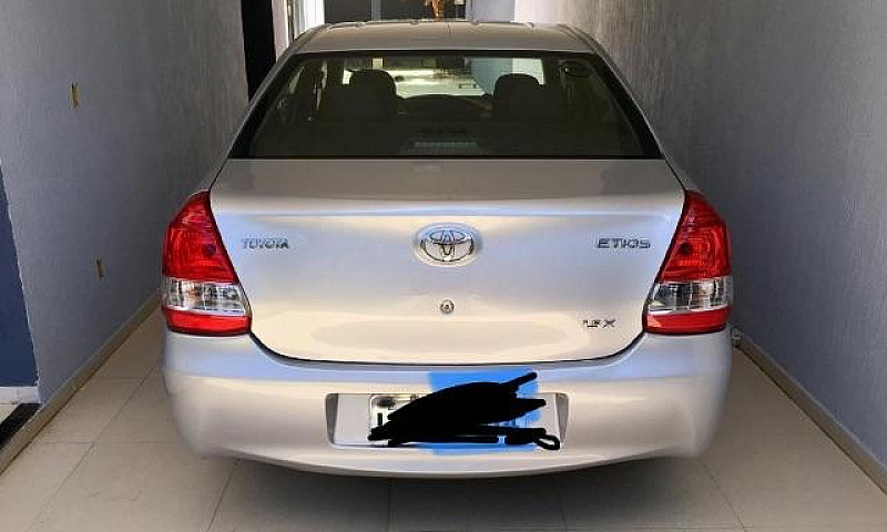 Toyota Etios...