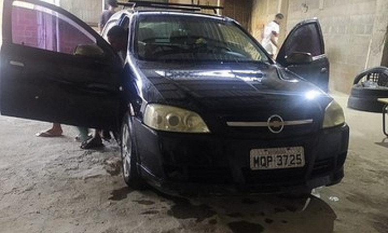 Vende-Se Astra Confo...