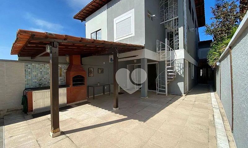 Casa Com 5 Dormitóri...