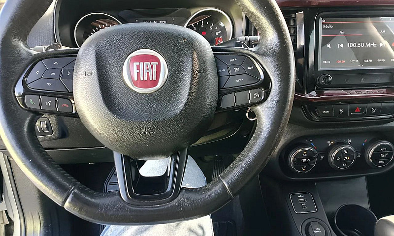 Fiat Toro Freedom 1....