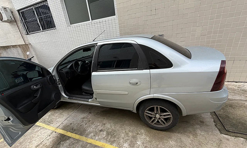 Chevrolet Corsa Sed....