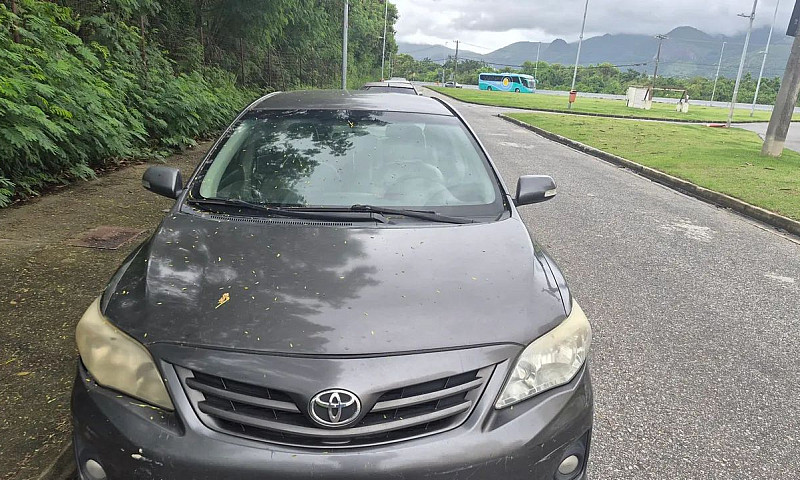Toyota Corolla Xei 2...