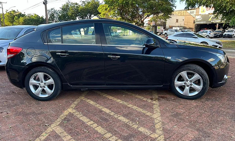 Chevrolet Cruze Hb S...