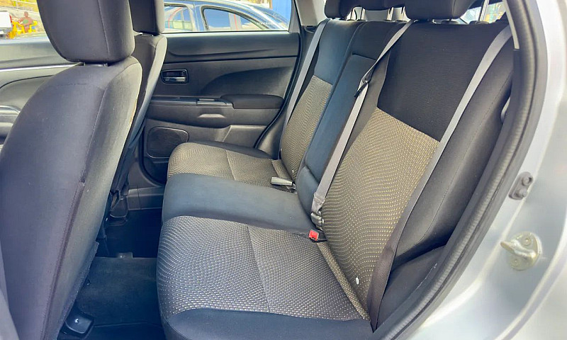 Mitsubishi Asx 2.0 1...