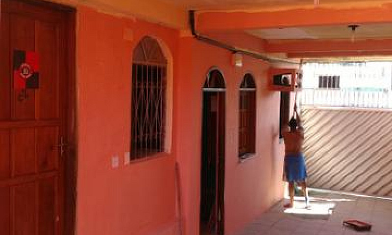 Alugo Casa Com 4 Apa...