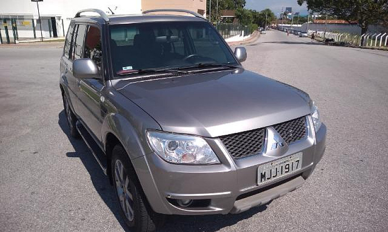 Mitsubishi Pajero 4X...