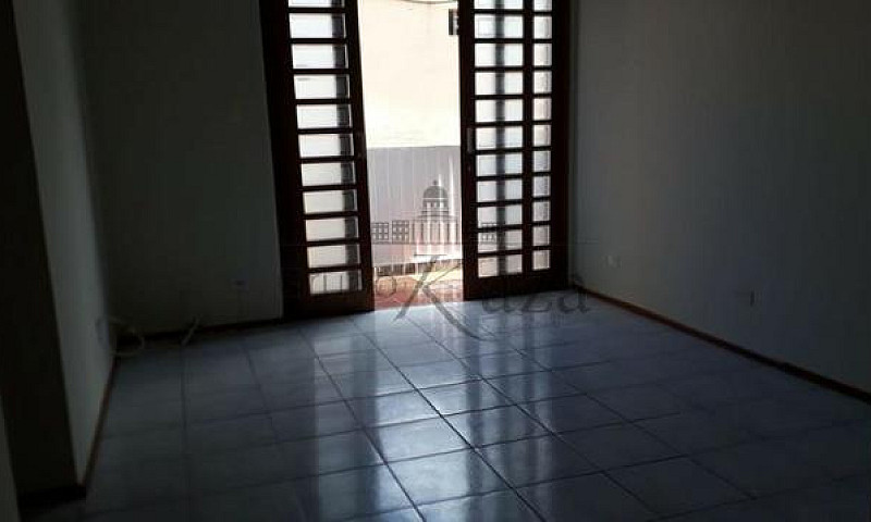 Apartamento / Padrão...