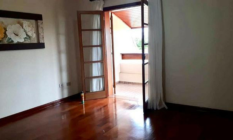 Alugo Casa/Comercial...