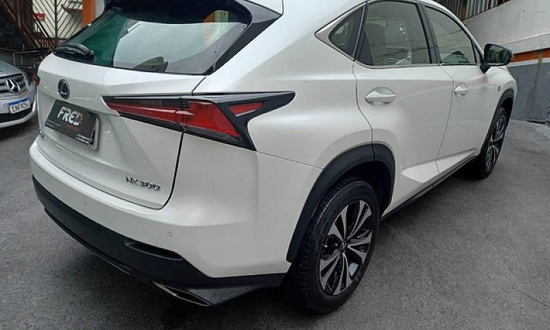 Nx 300 F Sport...
