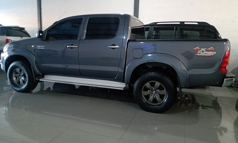 Hilux Srv 3.0 4X4 Au...