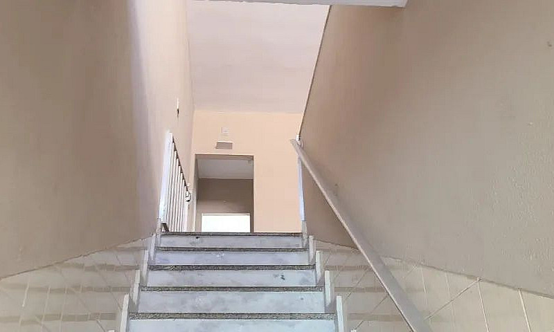 Casa De Vila Em Vila...