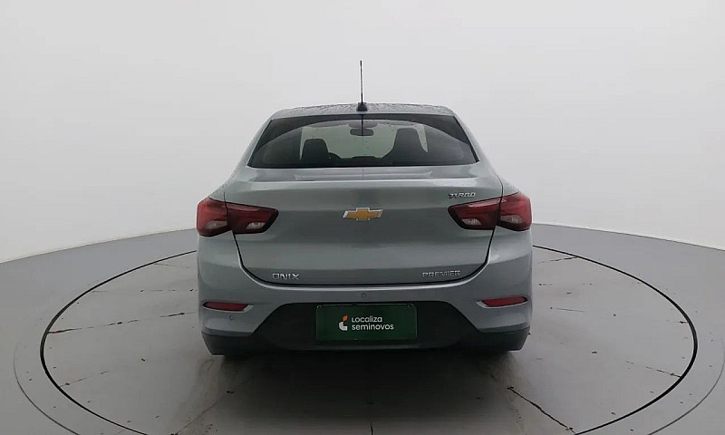 Chevrolet Onix Plus ...