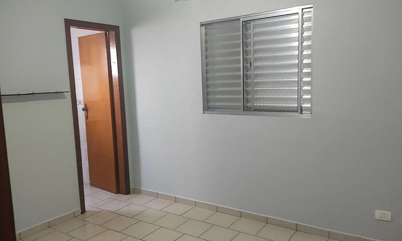 Alugo Apt $ 2.100,00...