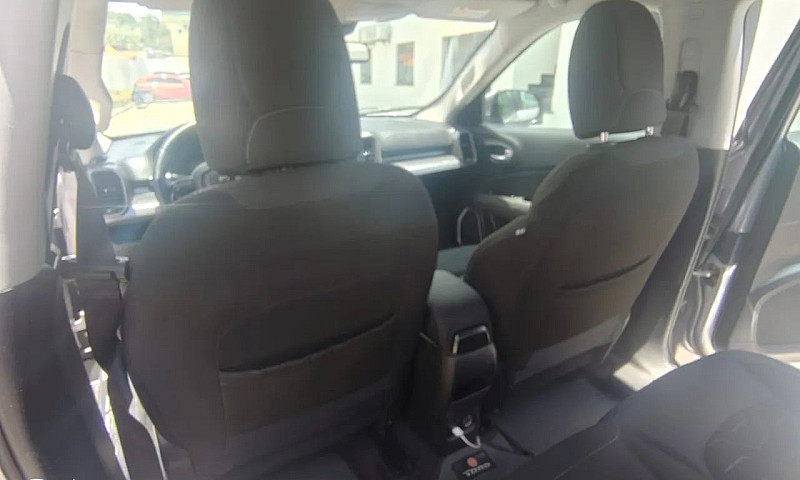 Fiat Toro Freedom 1....