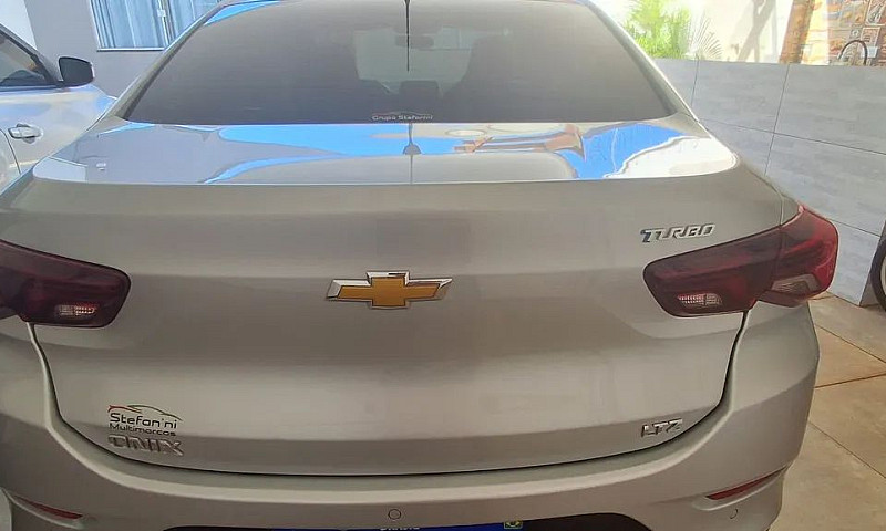 Chevrolet Onix Plus ...