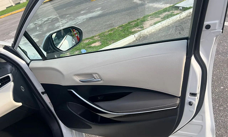 Toyota Corolla Altis...