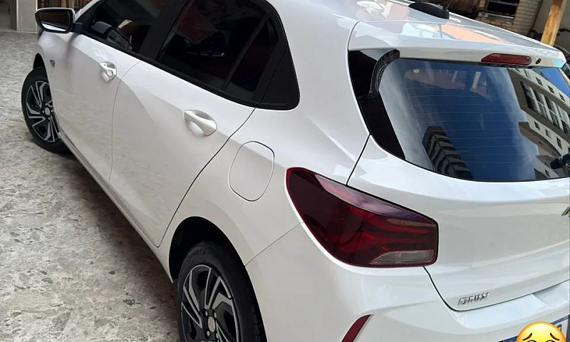 Chevrolet Onix Hatch...