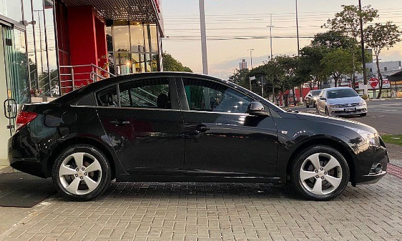 Cruze Sedan Lt 1.8 A...