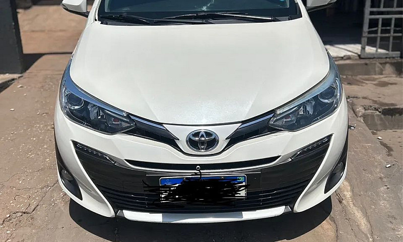 Toyota Yaris Xls Sed...