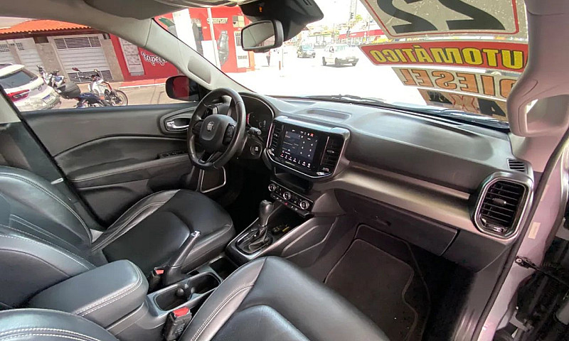 Fiat Toro Volcano 2....