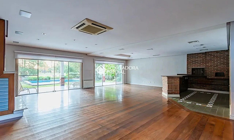 Casa Em Condomínio 4...