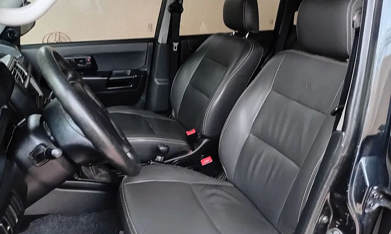 Mitsubishi Pajero Tr...