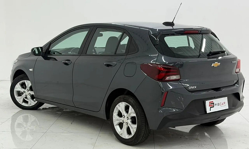 Chevrolet Onix Hatch...
