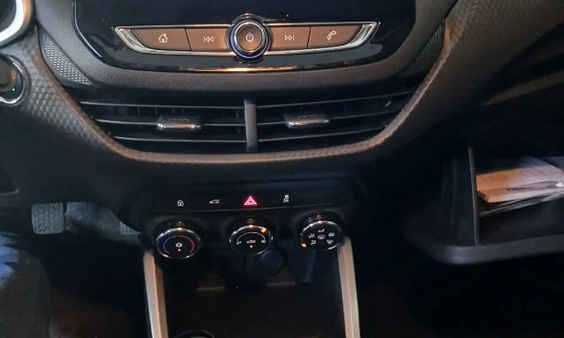 Chevrolet Onix Plus ...
