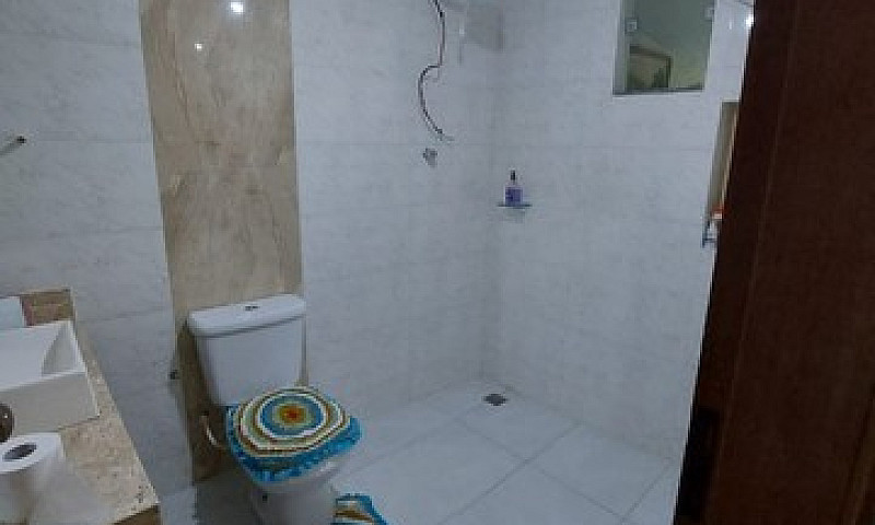 Vendo Essa Casa Com ...