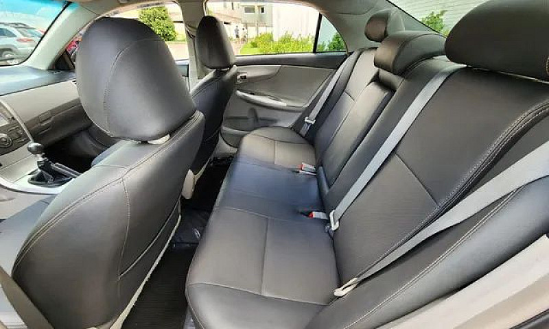 Toyota Corolla Gli 1...