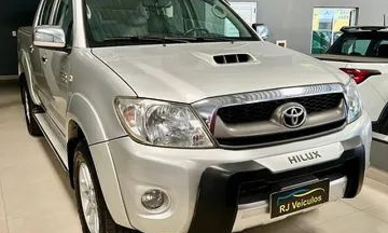 Toyota Hilux Srv 3.0...