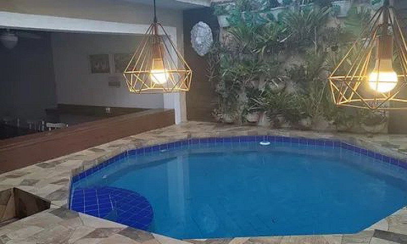 Casa Com Piscina Alu...