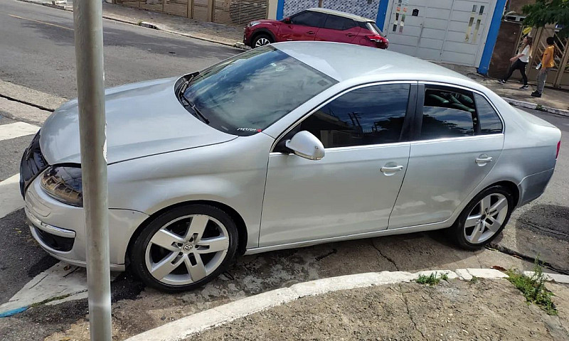 Volkswagen Jetta 2.5...