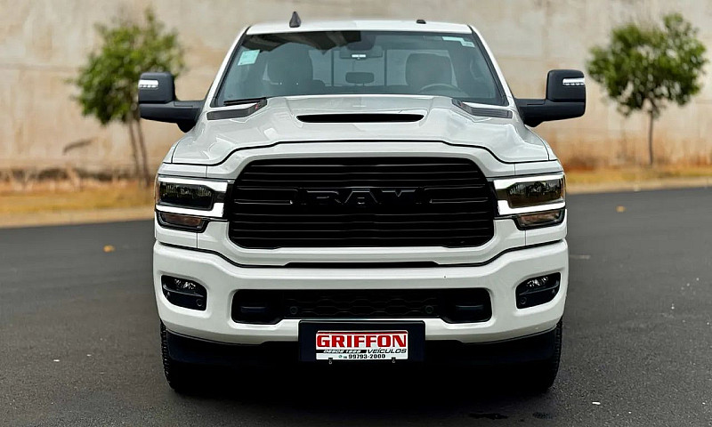 Ram 2500 Night Editi...