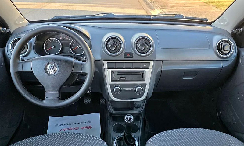 Volkswagen Voyage 1....