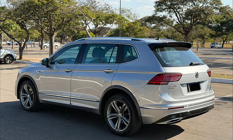 Volkswagen Tiguan Al...