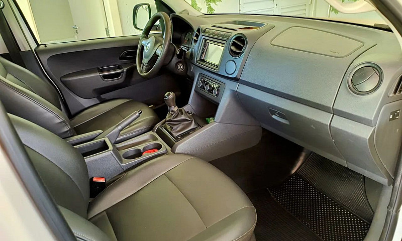 Volkswagen Amarok Cs...