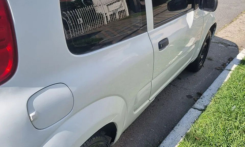 Fiat Uno Vivace 2016...